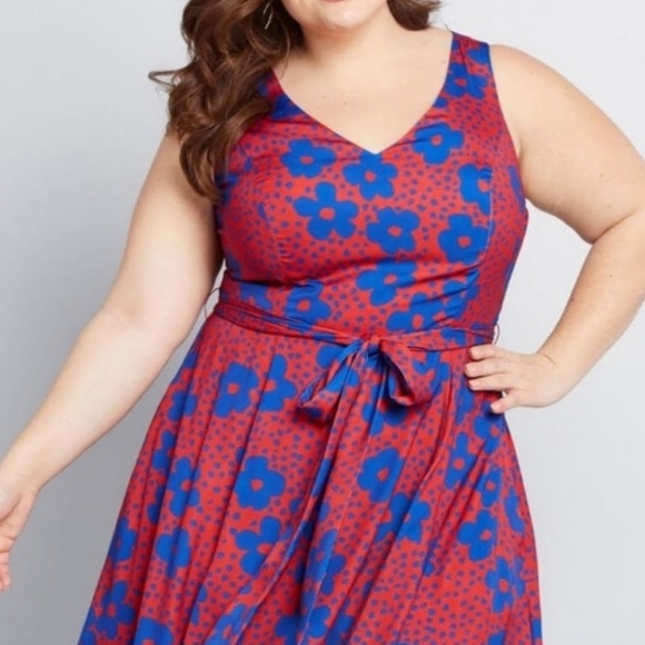 MODCLOTH Timeless Magnetism A Line Dress - Picture 2 of 13